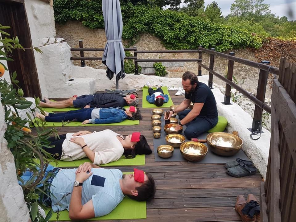 La Belmontaise Bed & Breakfast Beaumont-sur-Sarthe Екстериор снимка
