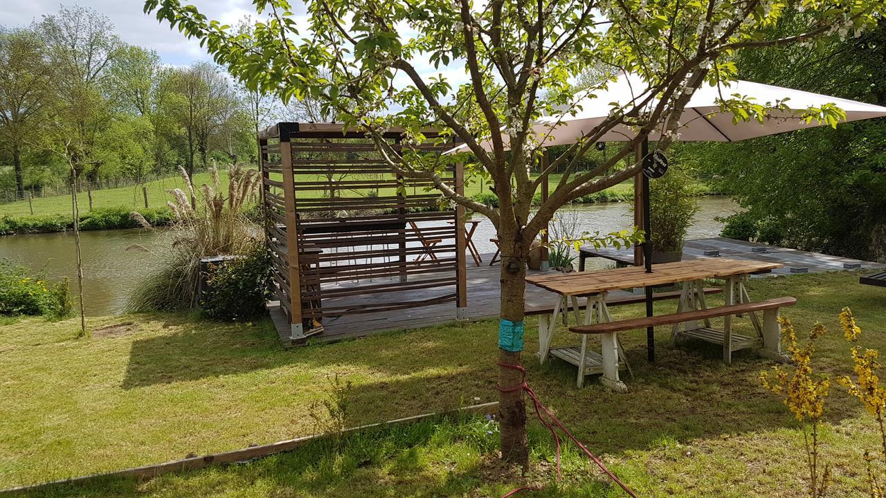 La Belmontaise Bed & Breakfast Beaumont-sur-Sarthe Екстериор снимка