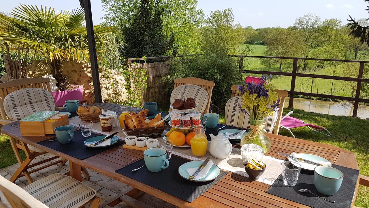 La Belmontaise Bed & Breakfast Beaumont-sur-Sarthe Екстериор снимка