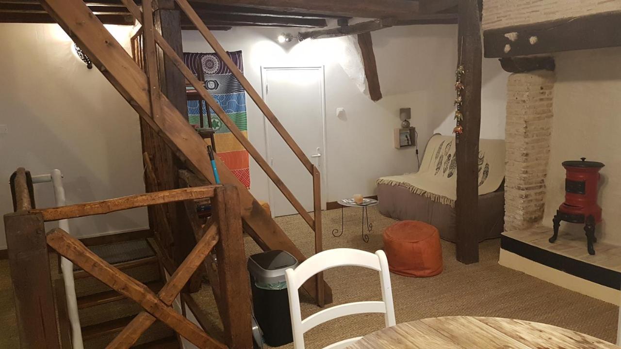 La Belmontaise Bed & Breakfast Beaumont-sur-Sarthe Екстериор снимка
