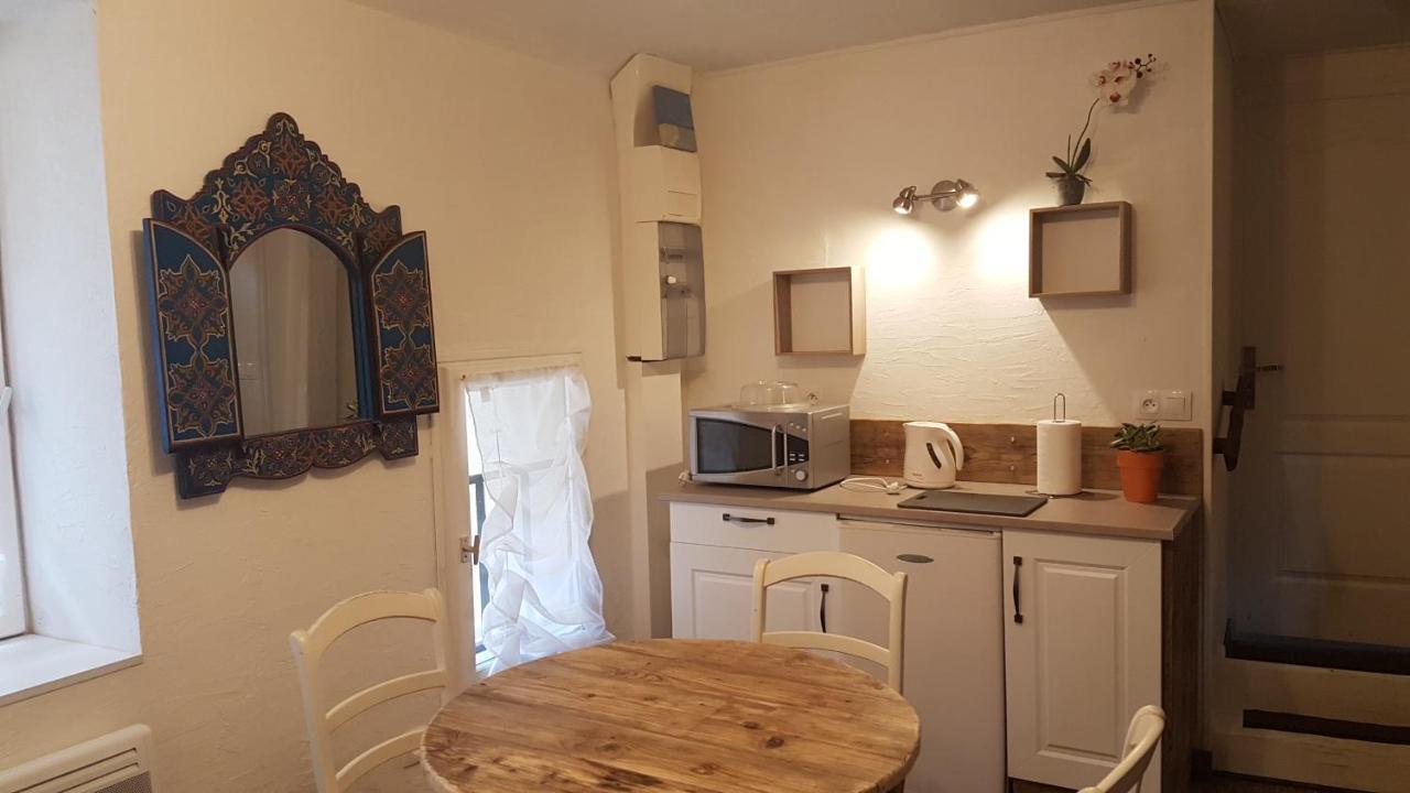 La Belmontaise Bed & Breakfast Beaumont-sur-Sarthe Екстериор снимка